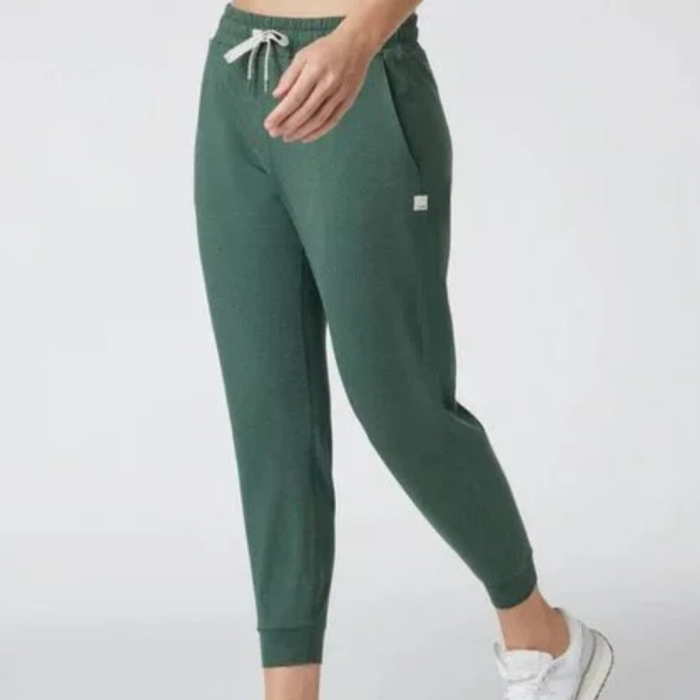 Women's Vuori Performance Jogger (Gently Used)